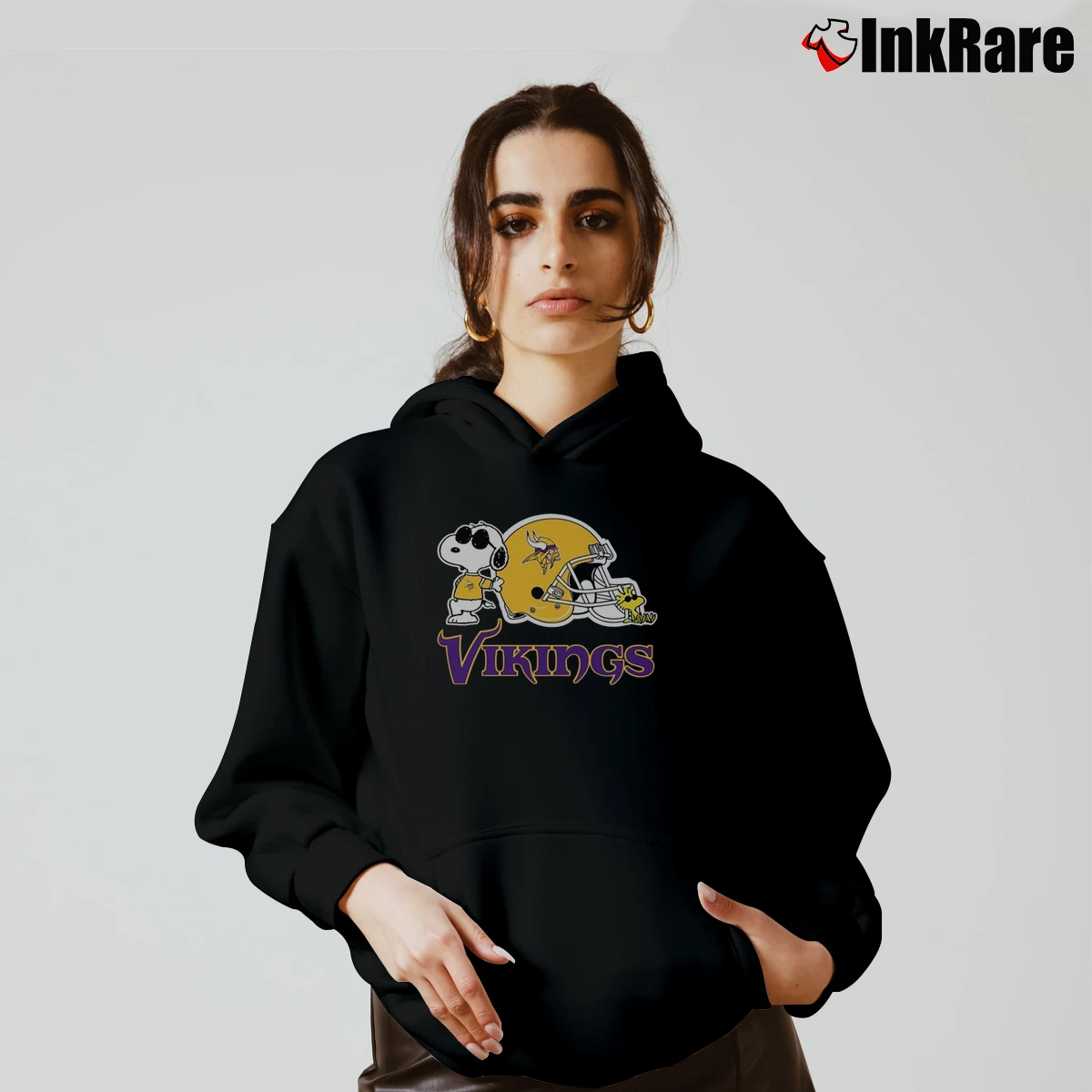 Minnesota Vikings Snoopy And Woodstock Women’s Cozy Hoodie in black – Urban Chic Women’s Minnesota Vikings Snoopy And Woodstock Cozy Hoodie in black | Warm, Structured, Stylish