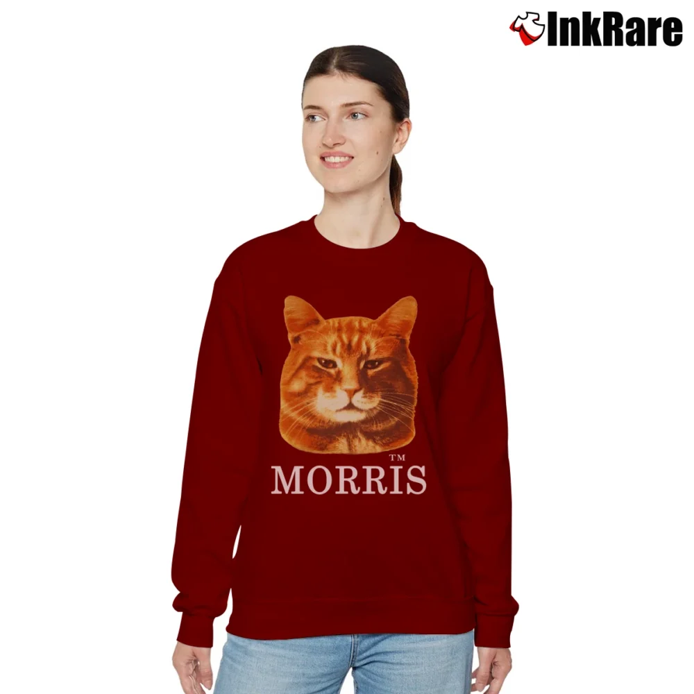 Women’s Morris The Cat Retro 1980s Relaxed Sweatshirt in maroon | Soft, Laid-Back Vibe