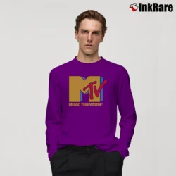Men’s MTV 1985 Original Graphic 80s Long-Sleeve Shirt in purple | Sleek, Lightweight, Year-Round Wear