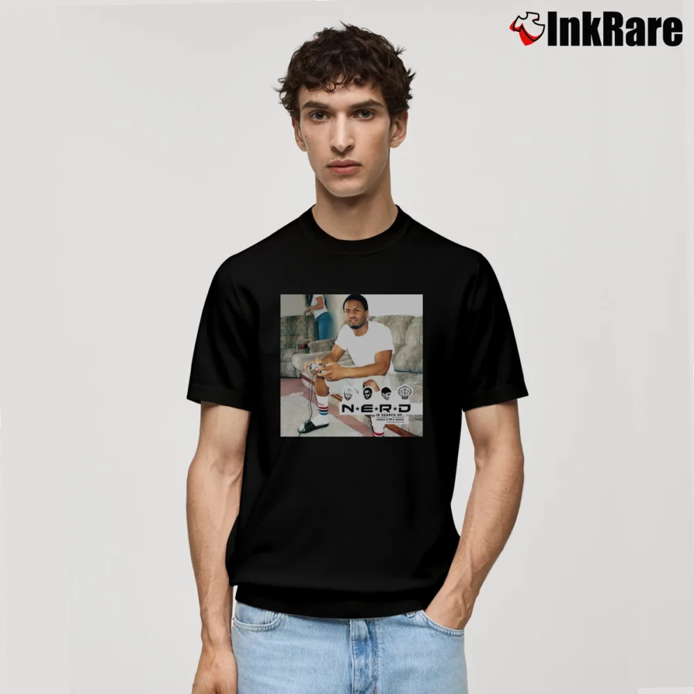 Men’s Nerd In Search Of Classic T-Shirt in black | Soft, Breathable Everyday Wear