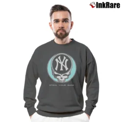 Men’s New York Yankees Grateful Dead Steal Your Base Crewneck Sweatshirt in charcoal | Cozy Fabric, Clean Style