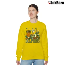 Women’s NFL Miami Dolphins Looney Tunes Football Relaxed Sweatshirt in yellow | Soft, Laid-Back Vibe