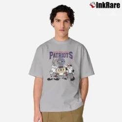 Men’s NFL New England Patriots Looney Tunes Football Classic T-Shirt in sport grey | Soft, Breathable Everyday Wear