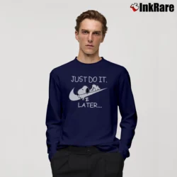 Men’s Nike Just Do It Later Snoopy Long-Sleeve Shirt in navy | Sleek, Lightweight, Year-Round Wear