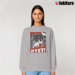 Women’s Nyet Soviet Graphic Relaxed Sweatshirt in sport grey | Soft, Laid-Back Vibe