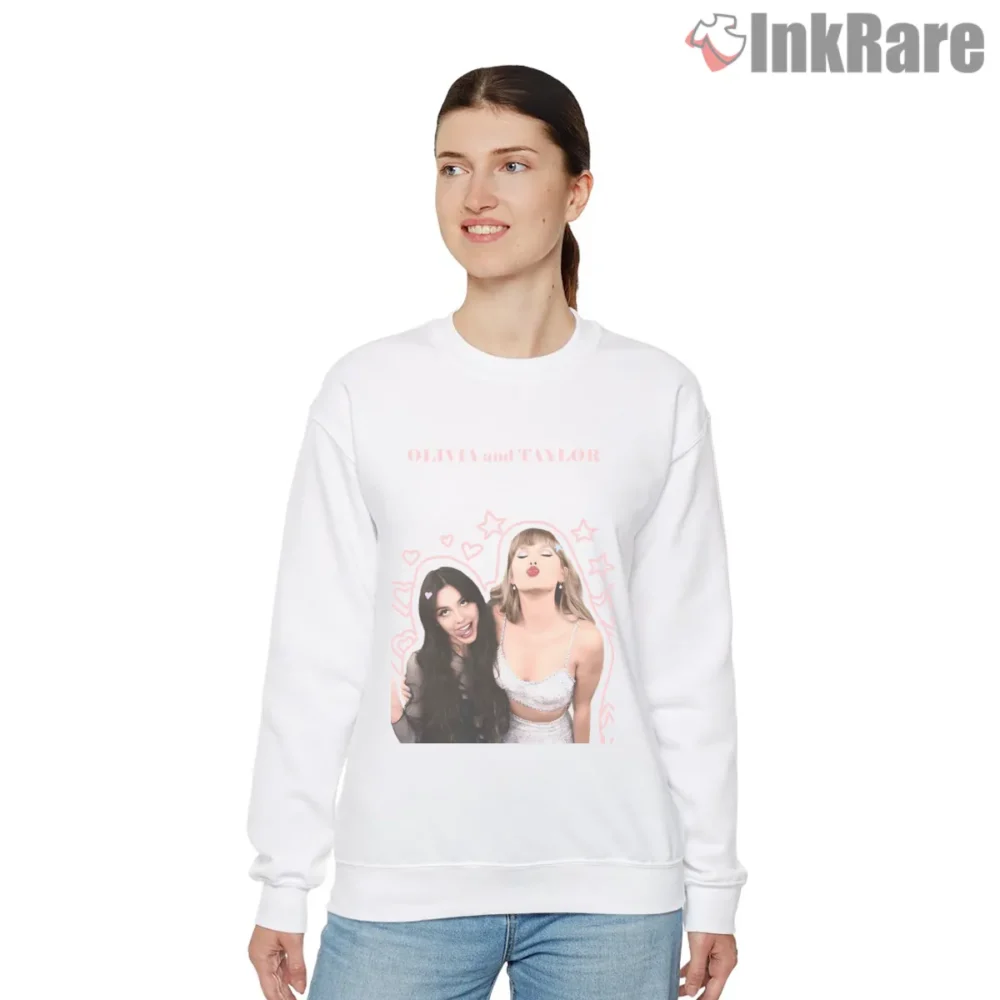 Olivia Rodrigo And Taylor Smile Of Love Poster Shirt on graphic shirt for women graphic tee