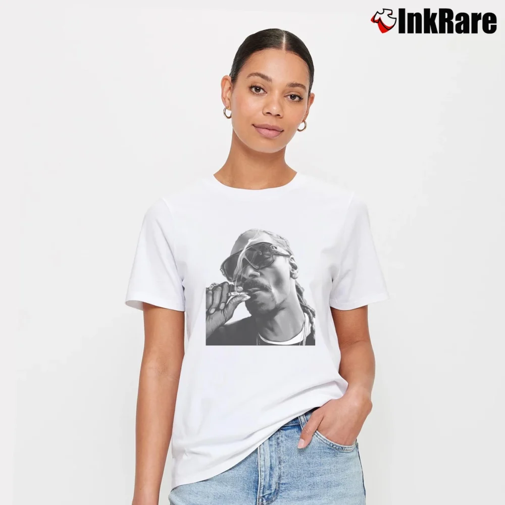 Women’s Ougou Hip Hop Snoop Dogg Smoking Signature T-Shirt in white | Soft, Flattering Fit