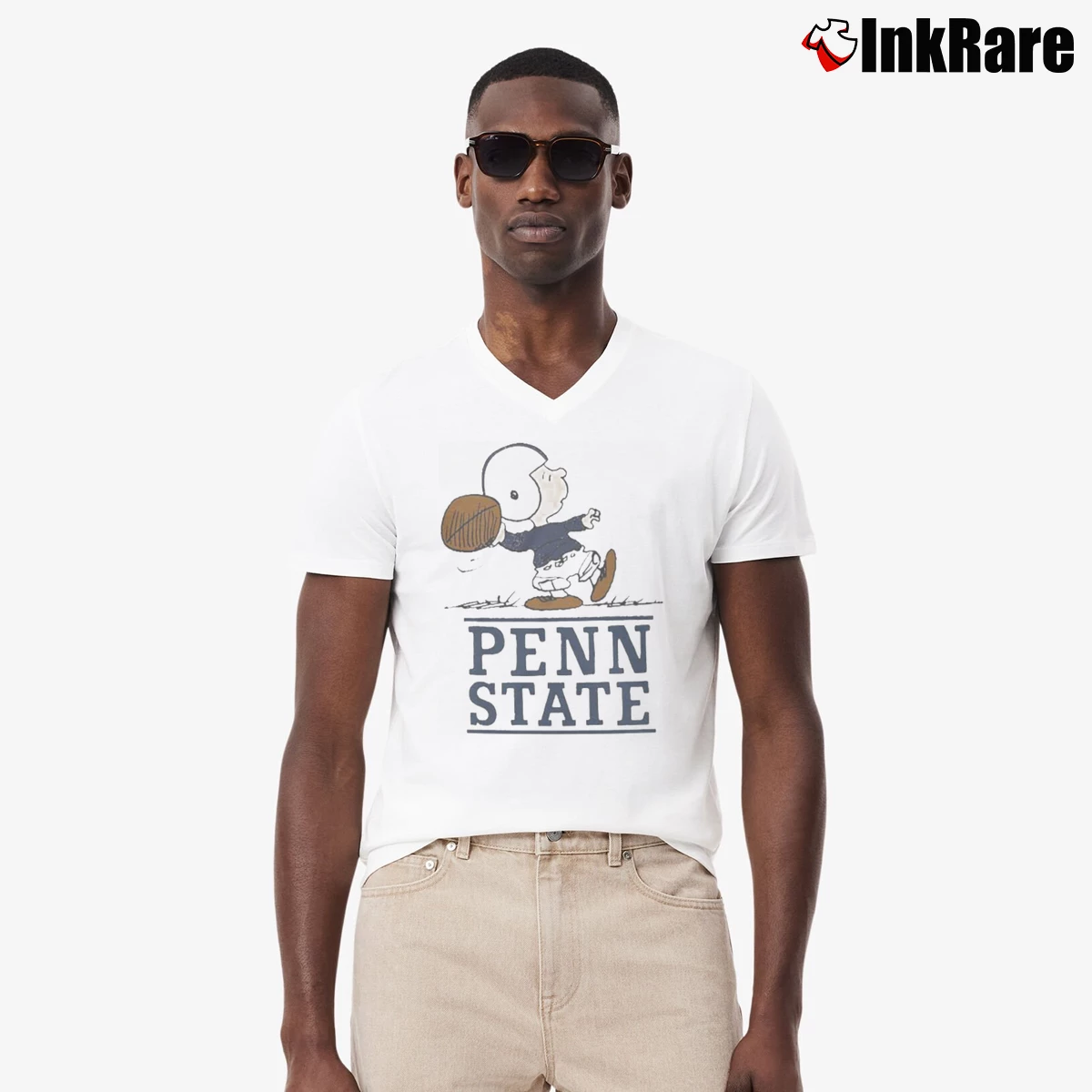 Penn State Quarterback Snoopy Men’s V-Neck Tee in white – Modern Essential Men’s Penn State Quarterback Snoopy V-Neck Tee in white | Sharp, Breathable, Everyday Staple