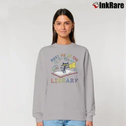 Women’s Pete The Cat Library Reading Charcoal Graphic Relaxed Sweatshirt in sport grey | Soft, Laid-Back Vibe
