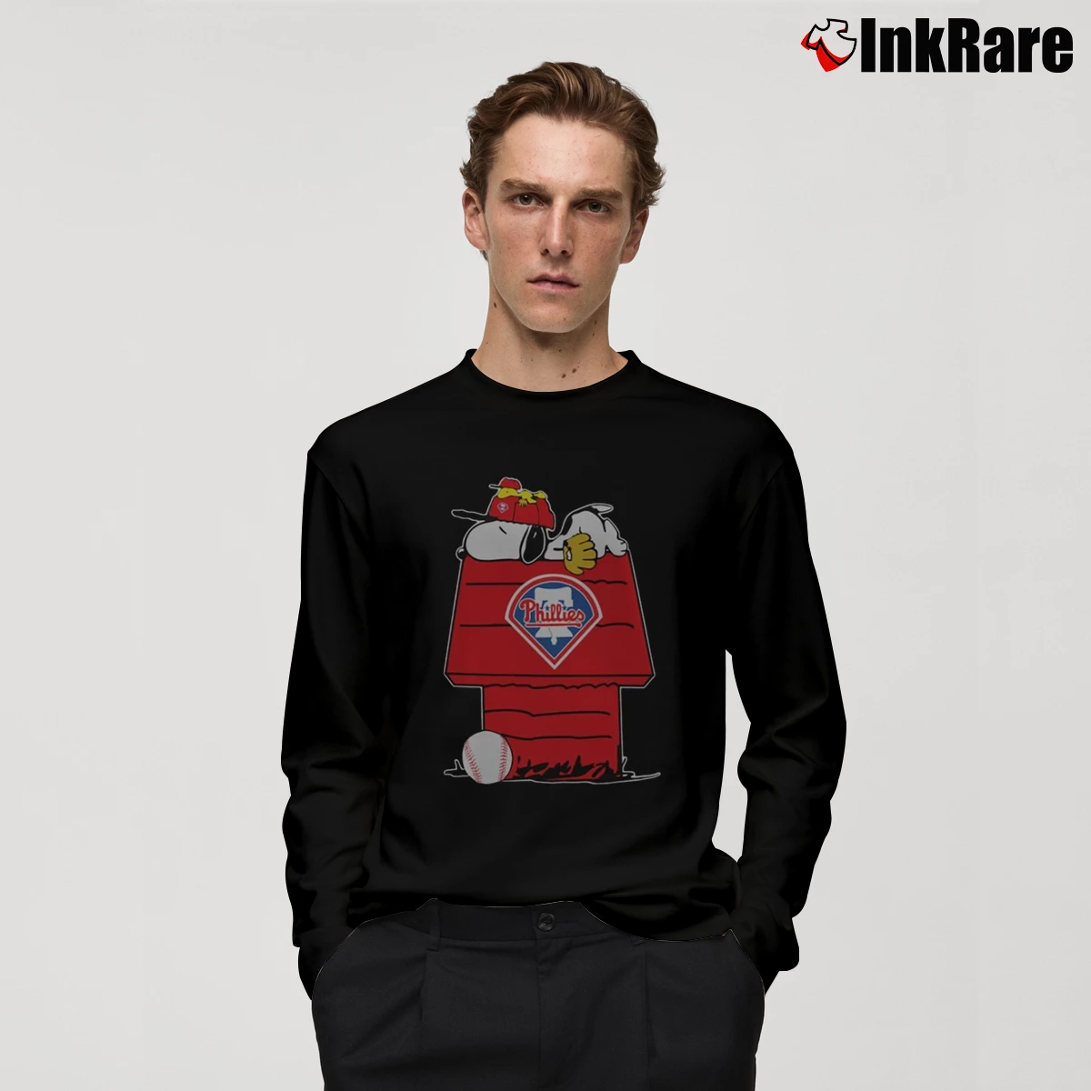 Philadelphia Phillies Snoopy And Woodstock Resting Together Men’s Long-Sleeve Tee in black – Versatile Layering Men’s Philadelphia Phillies Snoopy And Woodstock Resting Together Long-Sleeve Shirt in black | Sleek, Lightweight, Year-Round Wear