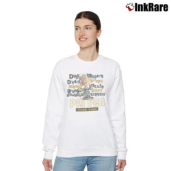 Women’s Pig Pen Grunge 90s Peanuts Relaxed Sweatshirt in white | Soft, Laid-Back Vibe