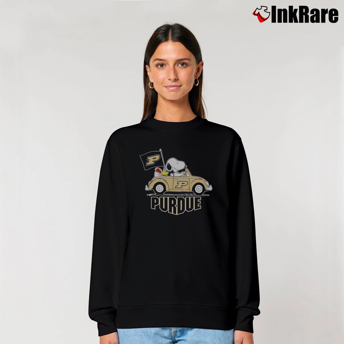 Purdue Boilermakers Football Snoopy Dog Driving Car Women’s Relaxed Sweatshirt in black – Cozy Casual Women’s Purdue Boilermakers Football Snoopy Dog Driving Car Relaxed Sweatshirt in black | Soft, Laid-Back Vibe