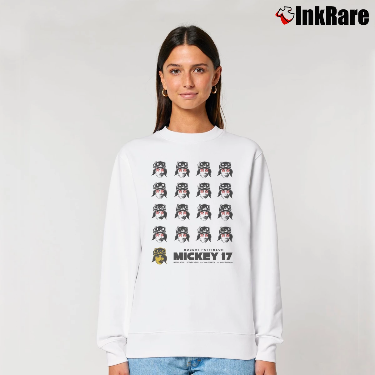 Women’s Robert Pattinson Mickey 17 Relaxed Sweatshirt in white | Soft, Laid-Back Vibe