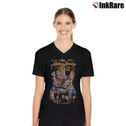 Women’s Rolling Stones New Dates No Filter Tour 2019 for Fans V-Neck Tee in black | Chic Neckline, Soft Texture