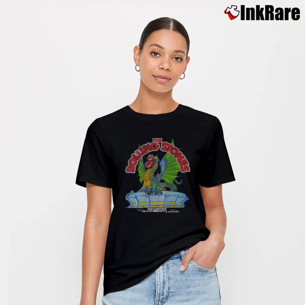 Women’s Rolling Stones Tour 1981 Dragon Signature T-Shirt in black | Soft, Flattering Fit