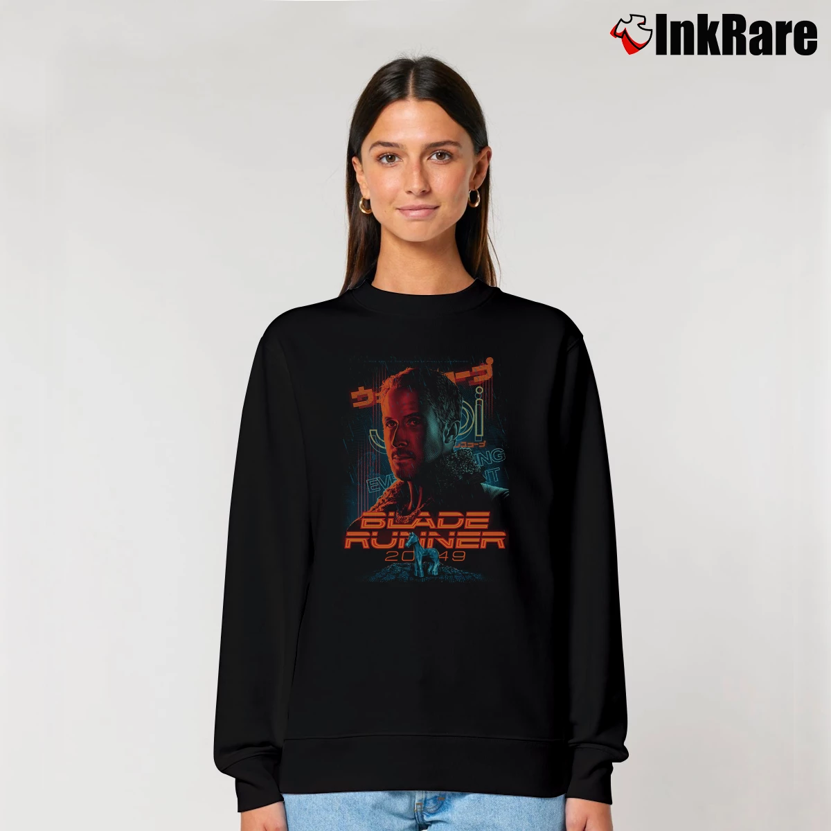 Ryan Gosling Blade Runner 2049 Women’s Relaxed Sweatshirt in black – Cozy Casual Women’s Ryan Gosling Blade Runner 2049 Relaxed Sweatshirt in black | Soft, Laid-Back Vibe