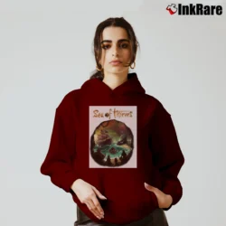 Women’s Sea Of Thieves Merch Cozy Hoodie in maroon | Warm, Structured, Stylish