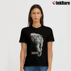 Women’s Siegfried & Roy White Tiger Las Vegas Signature T-Shirt in black | Soft, Flattering Fit