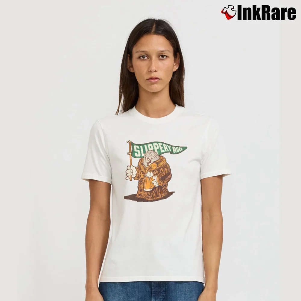 Women’s Slippery Rock Fur Coat T-Shirt in white | Soft, Flattering Fit