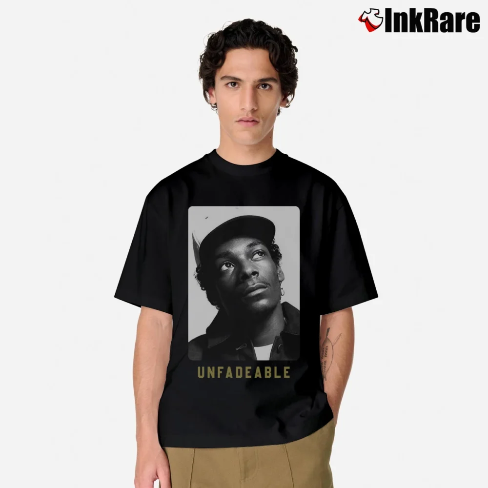 Men’s Snoop Dogg Unfadeable Classic T-Shirt in black | Soft, Breathable Everyday Wear
