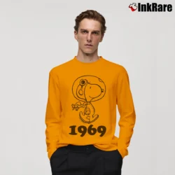 Men’s Snoopy 1969 Long-Sleeve Shirt in orange | Sleek, Lightweight, Year-Round Wear