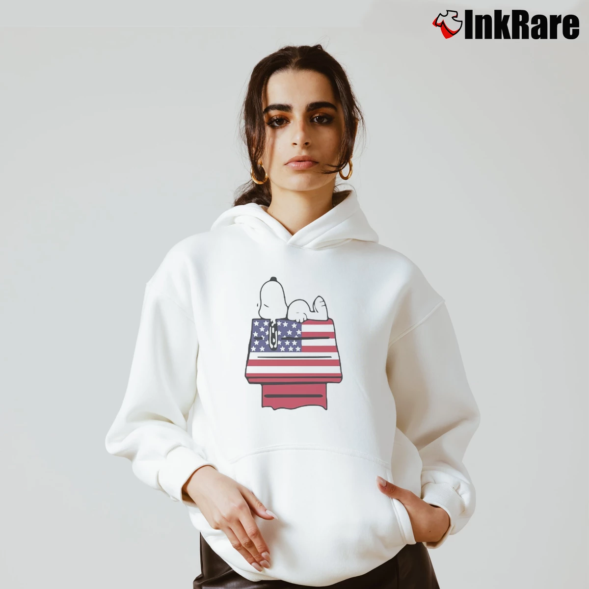 Snoopy American 4th July Independence Day Women’s Cozy Hoodie in white – Urban Chic Women’s Snoopy American 4th July Independence Day Cozy Hoodie in white | Warm, Structured, Stylish