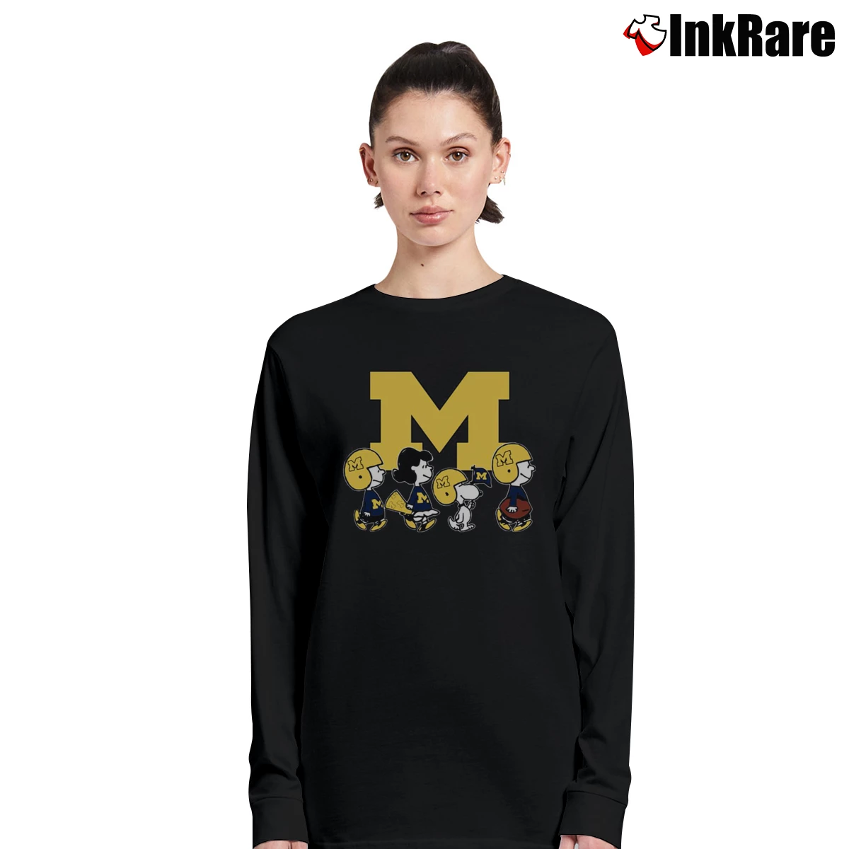 Snoopy And Friends Cheer For The Michigan Wolverines Women’s Long-Sleeve Top in black – Effortless Layer Women’s Snoopy And Friends Cheer For The Michigan Wolverines Long-Sleeve Top in black | Sleek, Versatile, All-Season