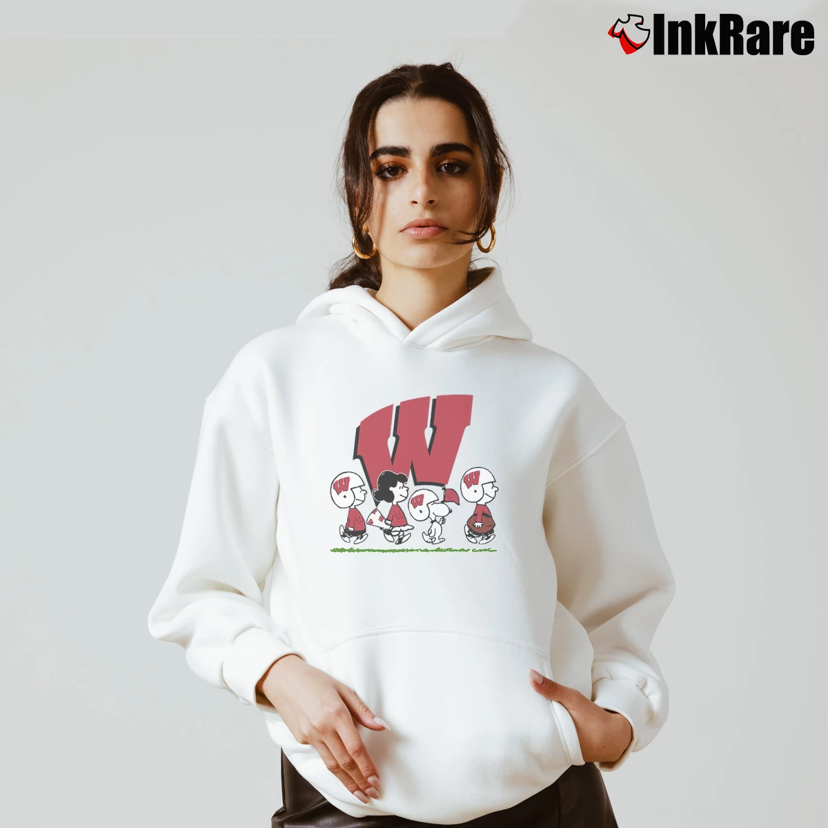 Snoopy And Friends Cheer For The Wisconsin Badgers Ncaa Women’s Cozy Hoodie in white – Urban Chic Women’s Snoopy And Friends Cheer For The Wisconsin Badgers Ncaa Cozy Hoodie in white | Warm, Structured, Stylish