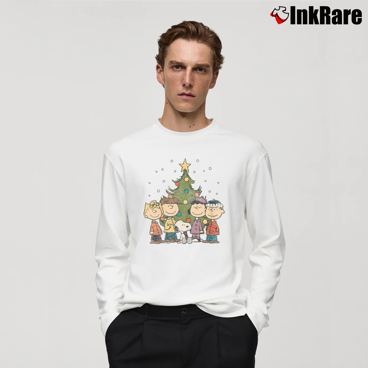 Men’s Snoopy And Friends Christmas Long-Sleeve Shirt in white | Sleek, Lightweight, Year-Round Wear