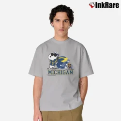 Men’s Snoopy College Football Rose Bowl Michigan 2024 Classic Classic T-Shirt in sport grey | Soft, Breathable Everyday Wear