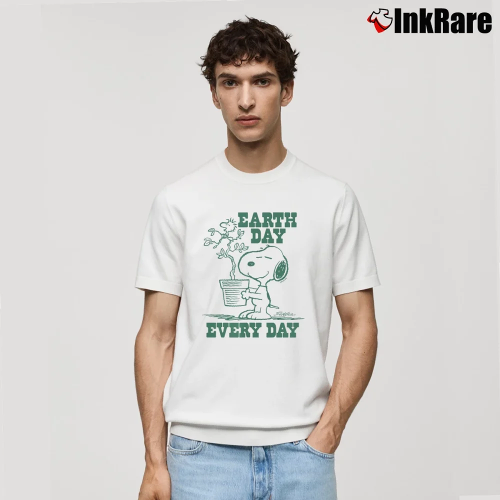 Men’s snoopy earth day every day Classic T-Shirt in white | Soft, Breathable Everyday Wear