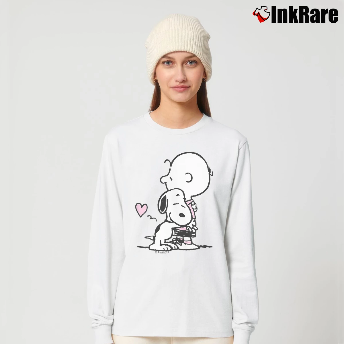 Snoopy Hug Charlie Brown Women’s Long-Sleeve Top in white – Effortless Layer Women’s Snoopy Hug Charlie Brown Long-Sleeve Top in white | Sleek, Versatile, All-Season