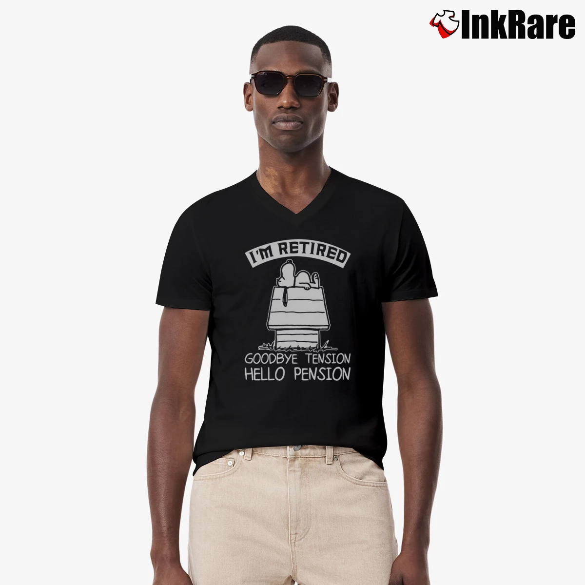 Snoopy I’M Retired Goodbye Tension Hello Pension Men’s V-Neck Tee in black – Modern Essential Men’s Snoopy I'M Retired Goodbye Tension Hello Pension V-Neck Tee in black | Sharp, Breathable, Everyday Staple