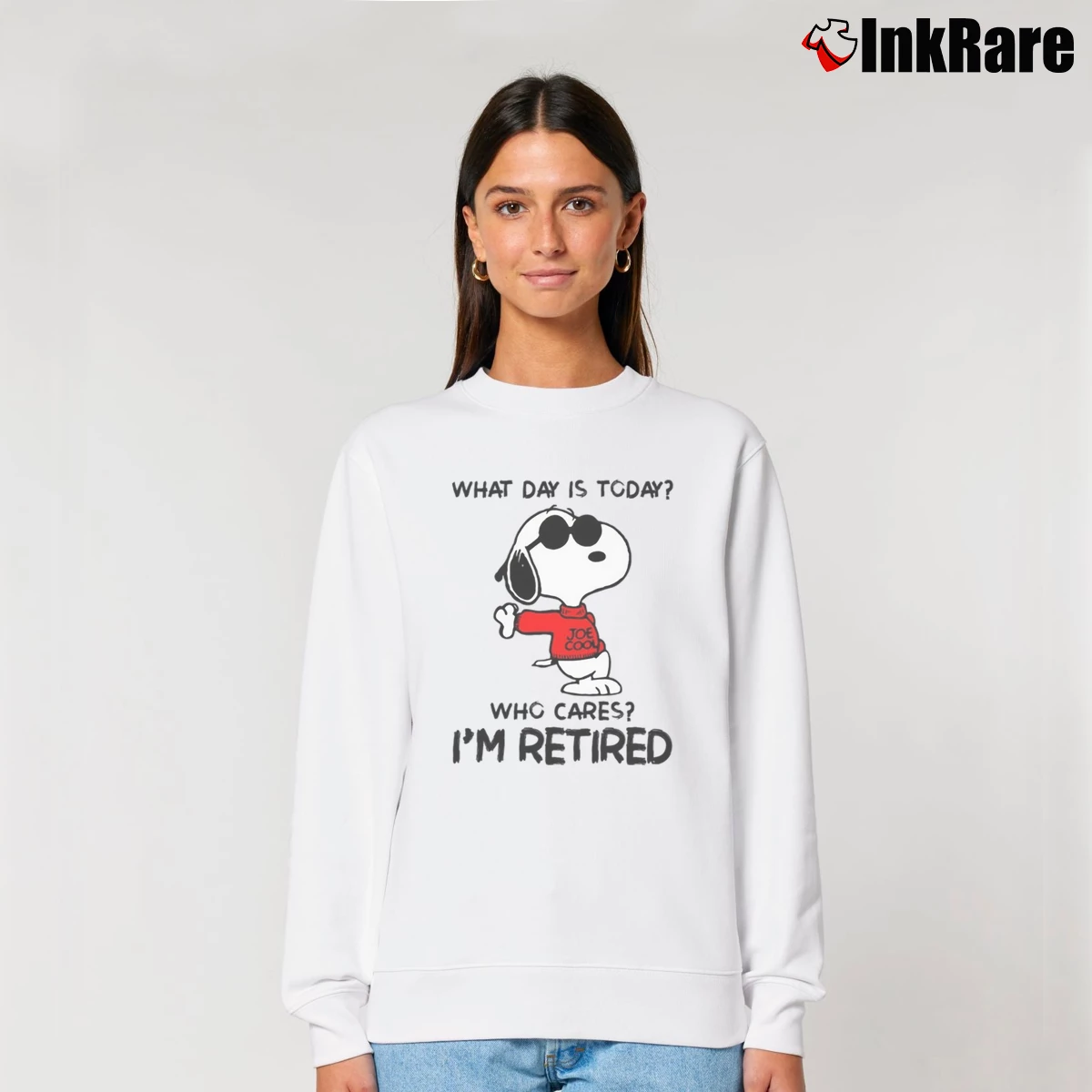 Snoopy Joe Cool Who Cares I’M Retired Women’s Relaxed Sweatshirt in white – Cozy Casual Women’s Snoopy Joe Cool Who Cares I'M Retired Relaxed Sweatshirt in white | Soft, Laid-Back Vibe