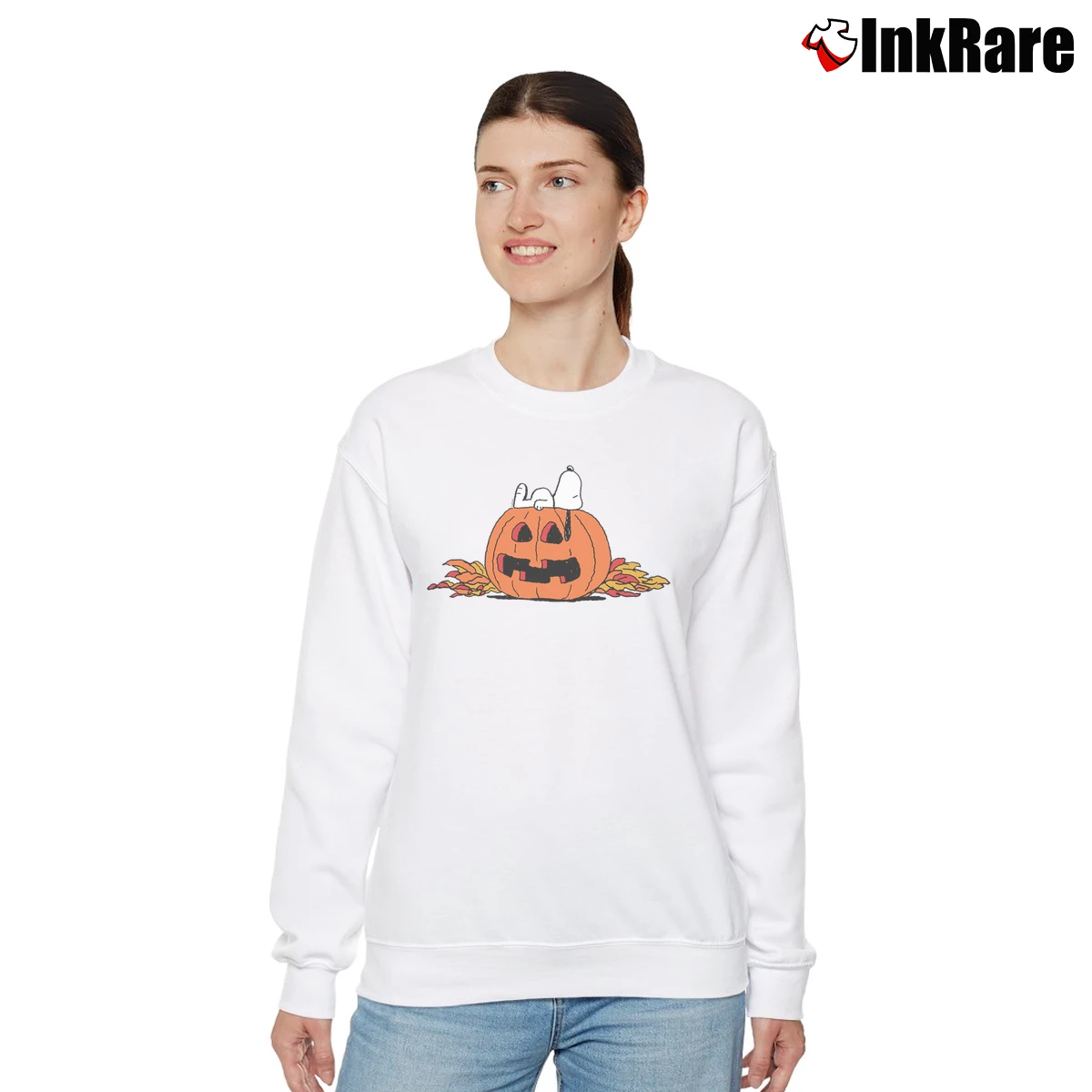 snoopy lantern halloween Women’s Relaxed Sweatshirt in white – Cozy Casual Women’s snoopy lantern halloween Relaxed Sweatshirt in white | Soft, Laid-Back Vibe
