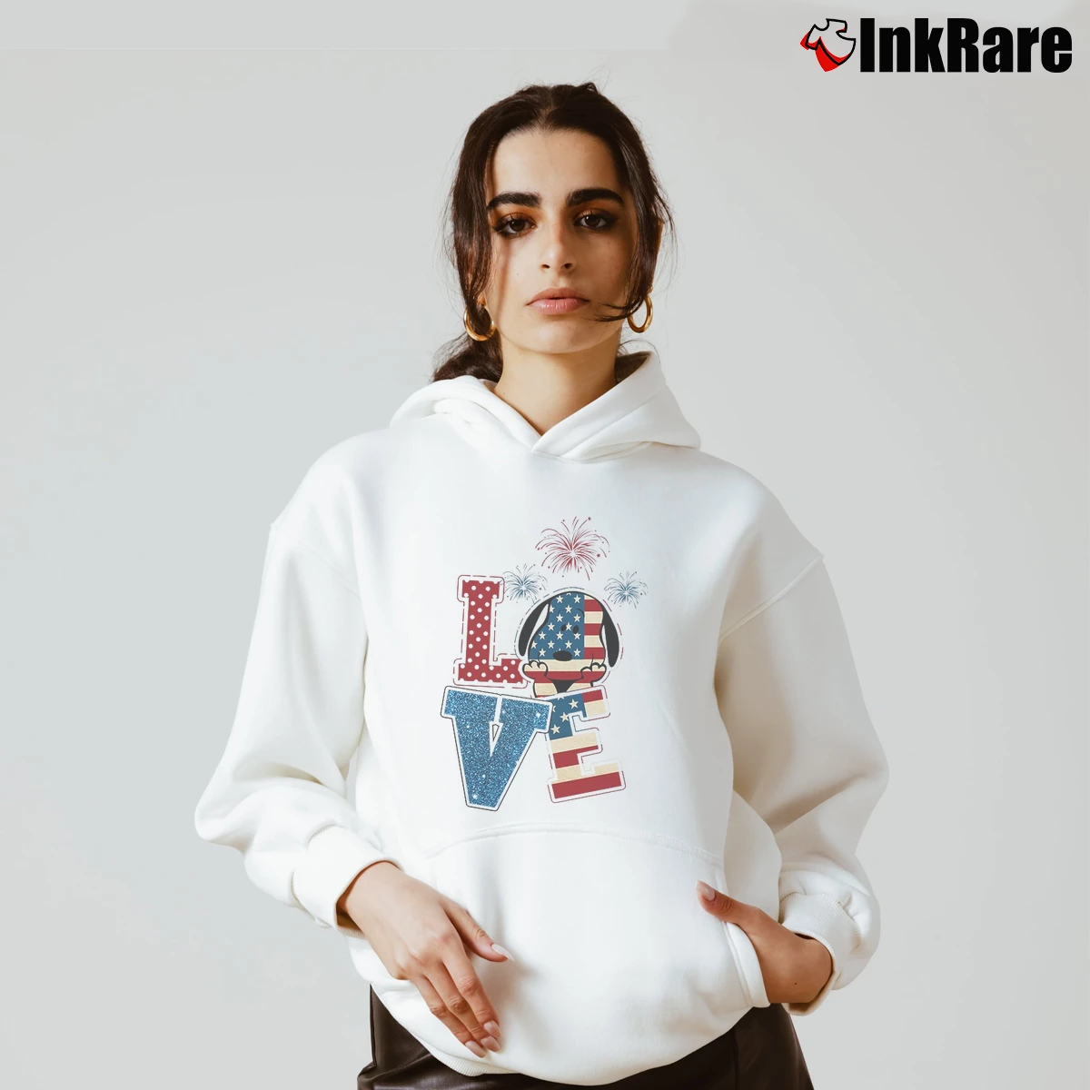 Snoopy Love American Flag Firework The 4th Of July Women’s Cozy Hoodie in white – Urban Chic Women’s Snoopy Love American Flag Firework The 4th Of July Cozy Hoodie in white | Warm, Structured, Stylish