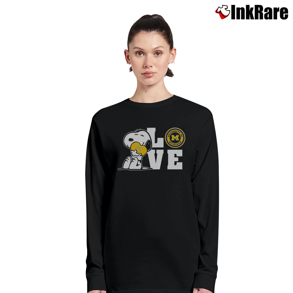Snoopy Love Michigan Wolverines Women’s Long-Sleeve Top in black – Effortless Layer Women’s Snoopy Love Michigan Wolverines Long-Sleeve Top in black | Sleek, Versatile, All-Season