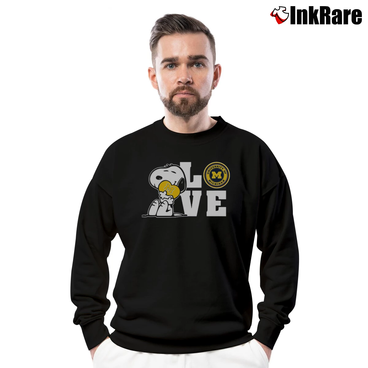 Snoopy Love Michigan Wolverines Men’s Crewneck Sweatshirt in black – Soft & Durable Men’s Snoopy Love Michigan Wolverines Crewneck Sweatshirt in black | Cozy Fabric, Clean Style