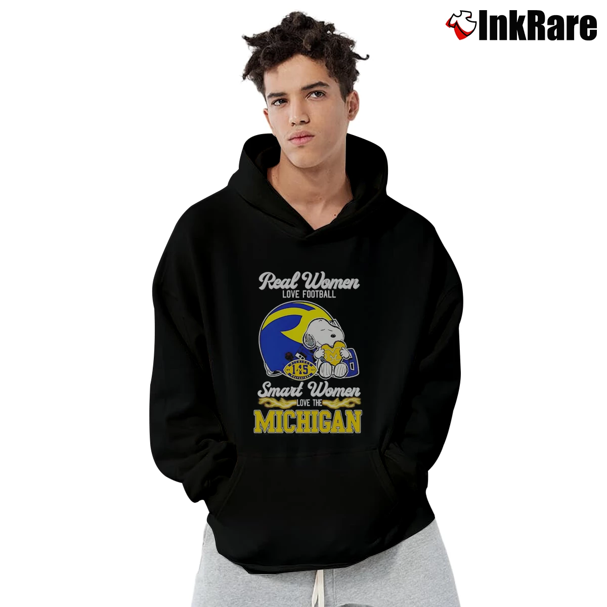 Snoopy Michigan Wolverines Smart Women Love Michigan Football Men’s Pullover Hoodie in black – Ultimate Warmth Men’s Snoopy Michigan Wolverines Smart Women Love Michigan Football Pullover Hoodie in black | Cozy, Durable, Modern Fit