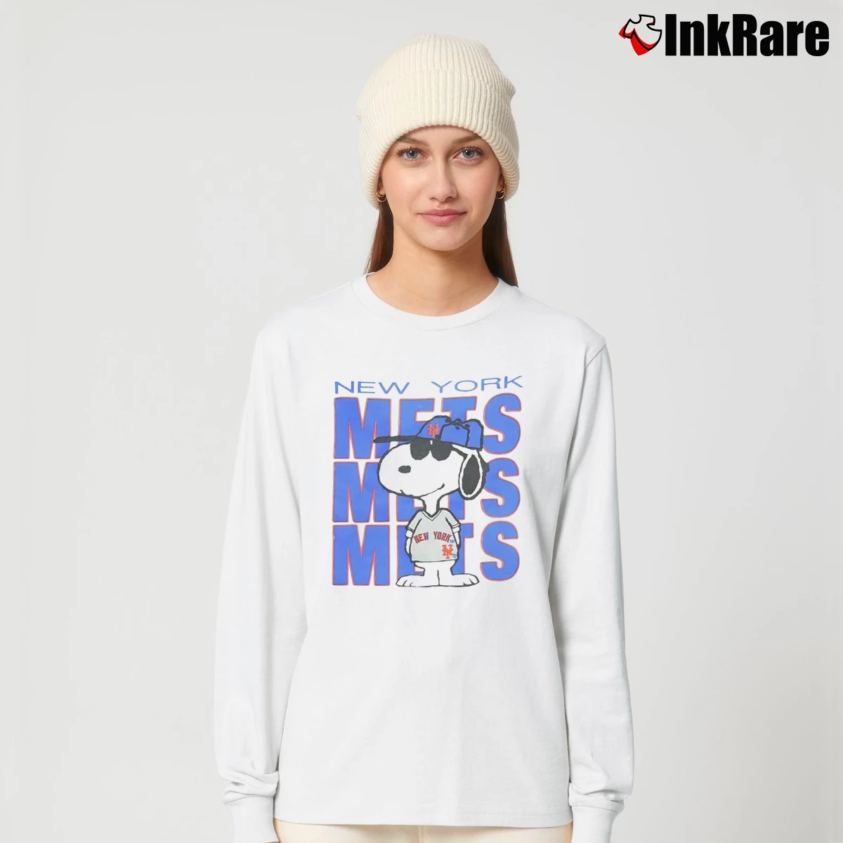 Snoopy New York Mets Women’s Long-Sleeve Top in white – Effortless Layer Women’s Snoopy New York Mets Long-Sleeve Top in white | Sleek, Versatile, All-Season