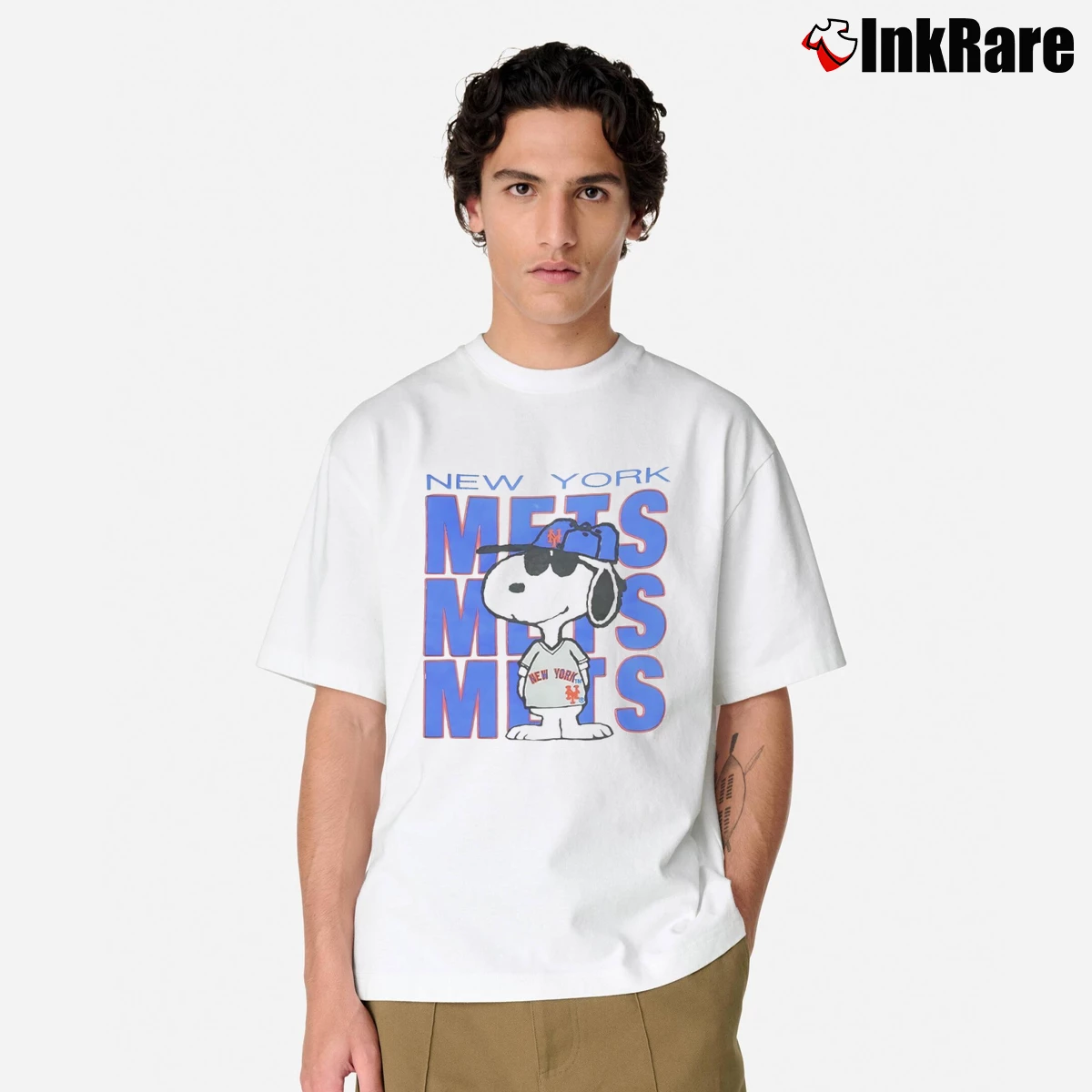 Snoopy New York Mets Men’s Classic Tee in white – Premium Comfort Men’s Snoopy New York Mets Classic T-Shirt in white | Soft, Breathable Everyday Wear