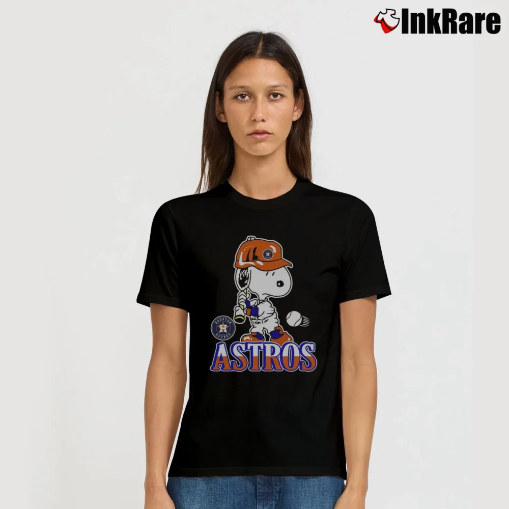 Women’s snoopy playing baseball houston astros T-Shirt in black | Soft, Flattering Fit