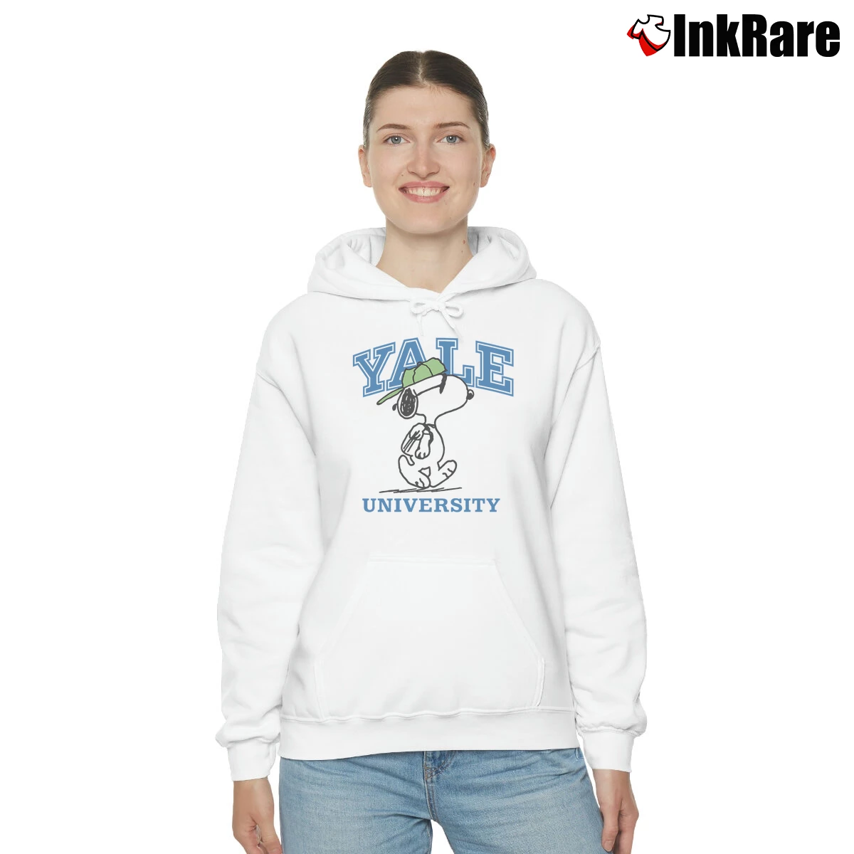 Snoopy Yale University Women’s Cozy Hoodie in white – Urban Chic Women’s Snoopy Yale University Cozy Hoodie in white | Warm, Structured, Stylish