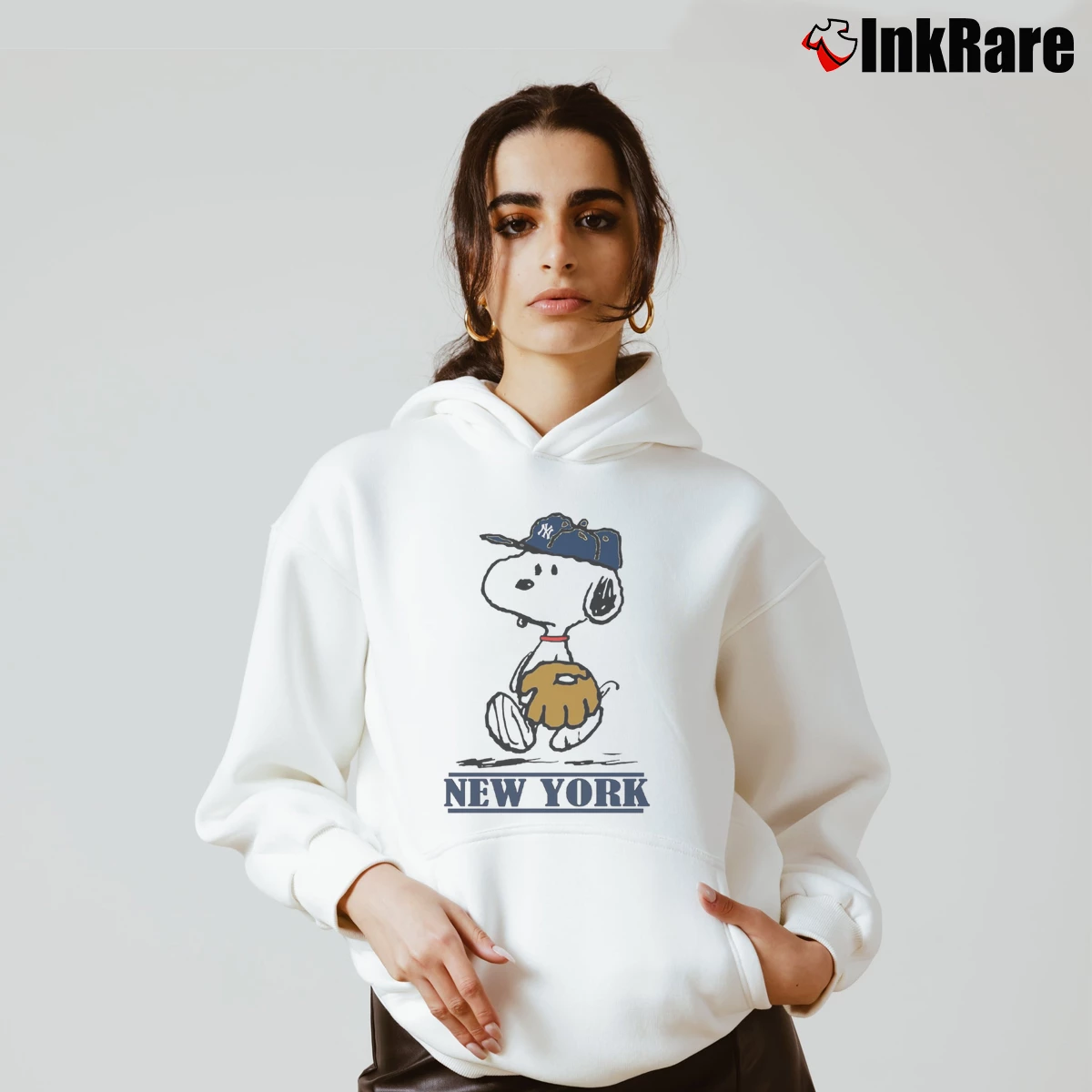 Snoopy Yankees Women’s Cozy Hoodie in white – Urban Chic Women’s Snoopy Yankees Cozy Hoodie in white | Warm, Structured, Stylish