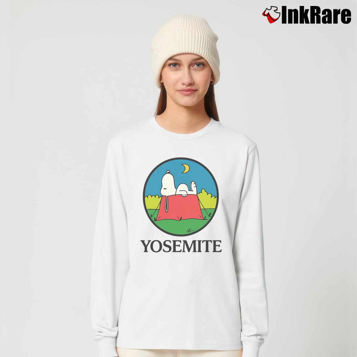 Snoopy Yosemite Women’s Long-Sleeve Top in white – Effortless Layer Women’s Snoopy Yosemite Long-Sleeve Top in white | Sleek, Versatile, All-Season