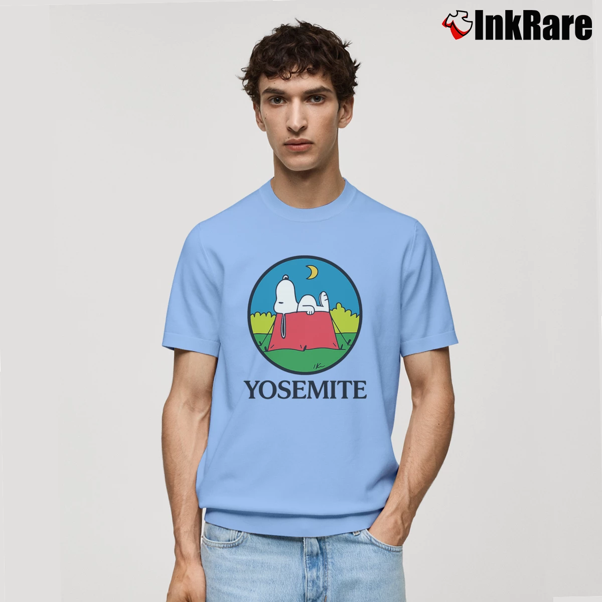 Snoopy Yosemite Men’s Classic Tee in light blue – Premium Comfort Men’s Snoopy Yosemite Classic T-Shirt in light blue | Soft, Breathable Everyday Wear