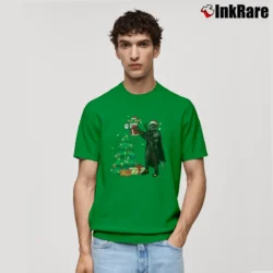 Men’s Star Wars Baby Yoda Mandalorian Christmas Classic T-Shirt in irish green | Soft, Breathable Everyday Wear