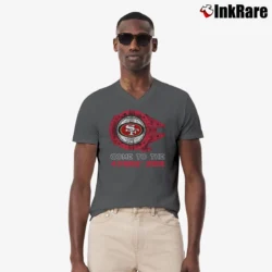 Men’s Star Wars San Francisco 49ers Come To The Dark Side V-Neck Tee in charcoal | Sharp, Breathable, Everyday Staple