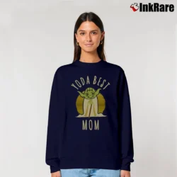 Women’s Star Wars Yoda Best Mom Funny Cartoon Relaxed Sweatshirt in navy | Soft, Laid-Back Vibe