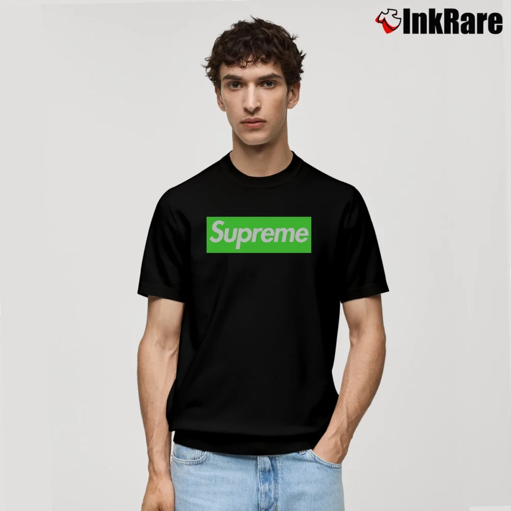 Men’s Supreme Box Logo Magenta Classic T-Shirt in black | Soft, Breathable Everyday Wear